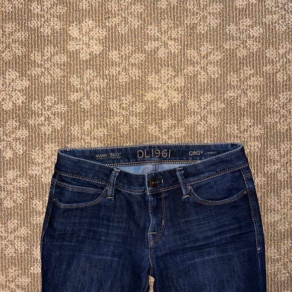 DL1961 Cindy slim bootcut - Picture 5 of 8